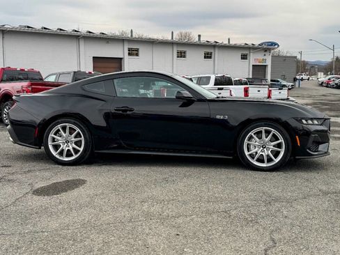 Used 2024 Ford Mustang GT Premium image 2