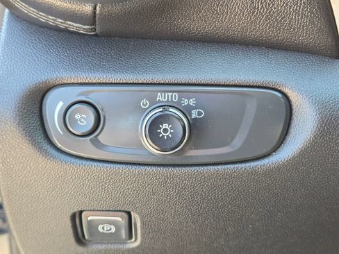 Used 2022 Chevrolet Blazer LT AWD/4WD image 29