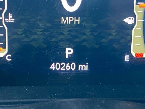 Used 2024 Jeep Wrangler Unlimited Rubicon w/ XTREMEE 35" Tire Package image 14