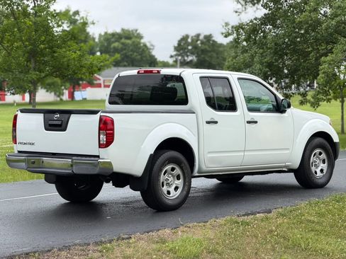 Used 2018 Nissan Frontier S AWD/4WD image 6