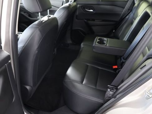 Used 2025 Nissan Rogue SL w/ SL Premium Package AWD/4WD image 21