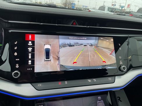 Used 2025 Jeep Wagoneer S Launch Edition image 23