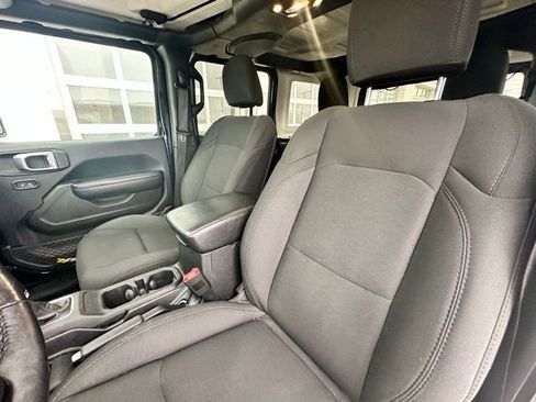 Used 2019 Jeep Wrangler Unlimited Sport S image 7
