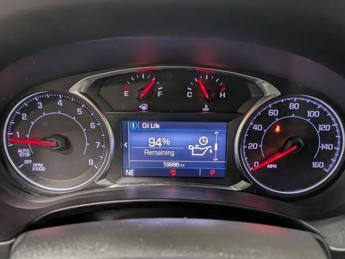 Used 2023 GMC Terrain SLE w/ Driver Convenience Package image 14