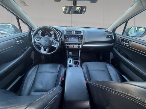 Used 2017 Subaru Outback 2.5i Limited image 12