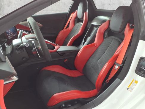 Used 2023 Chevrolet Corvette 3LT image 4