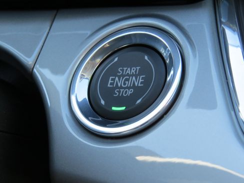 New 2026 Chevrolet Trax LT w/ Sunroof Package image 23