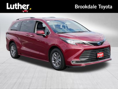 Certified 2022 Toyota Sienna XLE w/ XLE Plus Package