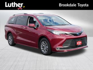 Certified 2022 Toyota Sienna XLE w/ XLE Plus Package FWD video 1