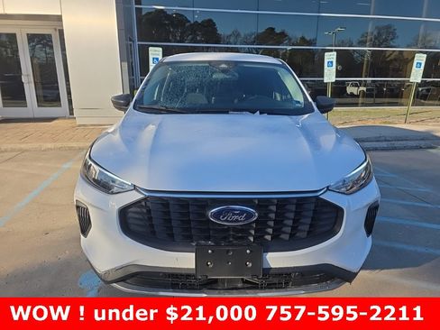 Used 2025 Ford Escape Active image 3