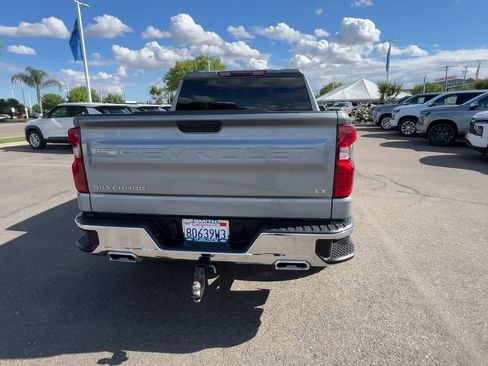 Used 2023 Chevrolet Silverado 1500 LT w/ Z71 Off-Road Package AWD/4WD image 6