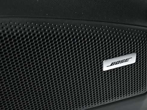 New 2025 Porsche Macan 4S Electric image 8