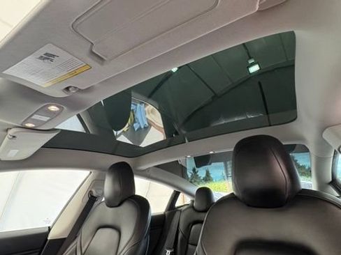 Used 2019 Tesla Model 3 Standard Range Plus RWD image 39