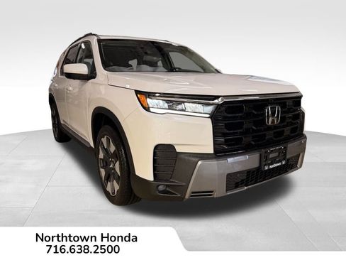 New 2026 Honda Pilot Touring image 1