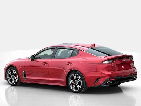 Used 2018 Kia Stinger GT2 image 5