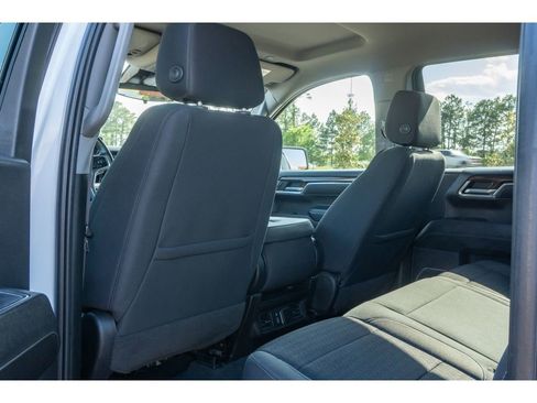 Used 2023 Chevrolet Silverado 1500 LT AWD/4WD image 13