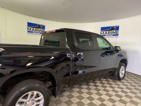Used 2023 Chevrolet Silverado 1500 LT AWD/4WD image 2