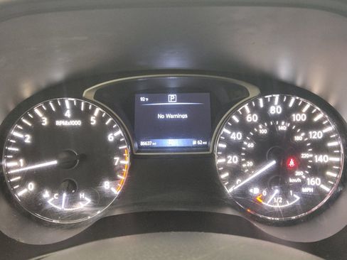Used 2019 Nissan Pathfinder S FWD image 23