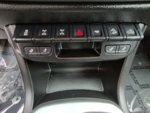 Used 2021 Chevrolet Colorado ZR2 image 32