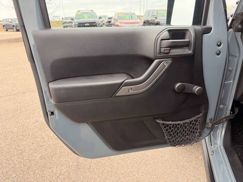 Used 2015 Jeep Wrangler Unlimited Sport image 23