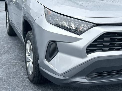 Used 2022 Toyota RAV4 LE FWD image 10