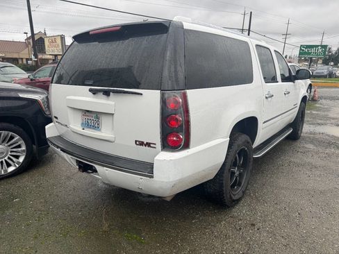Used 2009 GMC Yukon XL Denali image 11