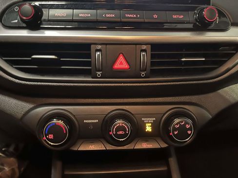 Used 2023 Kia Forte LXS image 19