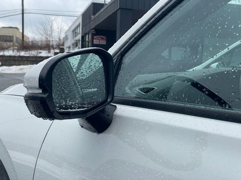 Used 2023 Honda HR-V LX image 30