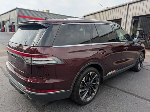 Used 2021 Lincoln Aviator Reserve w/ Equipment Group 202A AWD/4WD image 4