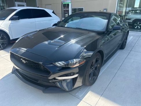 Used 2022 Ford Mustang Coupe w/ Equipment Group 101A RWD image 1