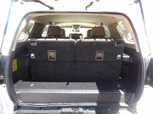 Used 2014 Toyota 4Runner SR5 AWD/4WD image 7