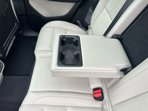 Used 2023 Volvo XC40 B5 Plus w/ Protection Package Premier AWD/4WD image 25