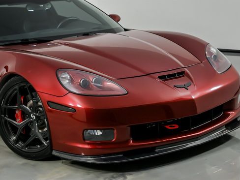 Used 2013 Chevrolet Corvette Z06 w/ Battery Protection Package image 3