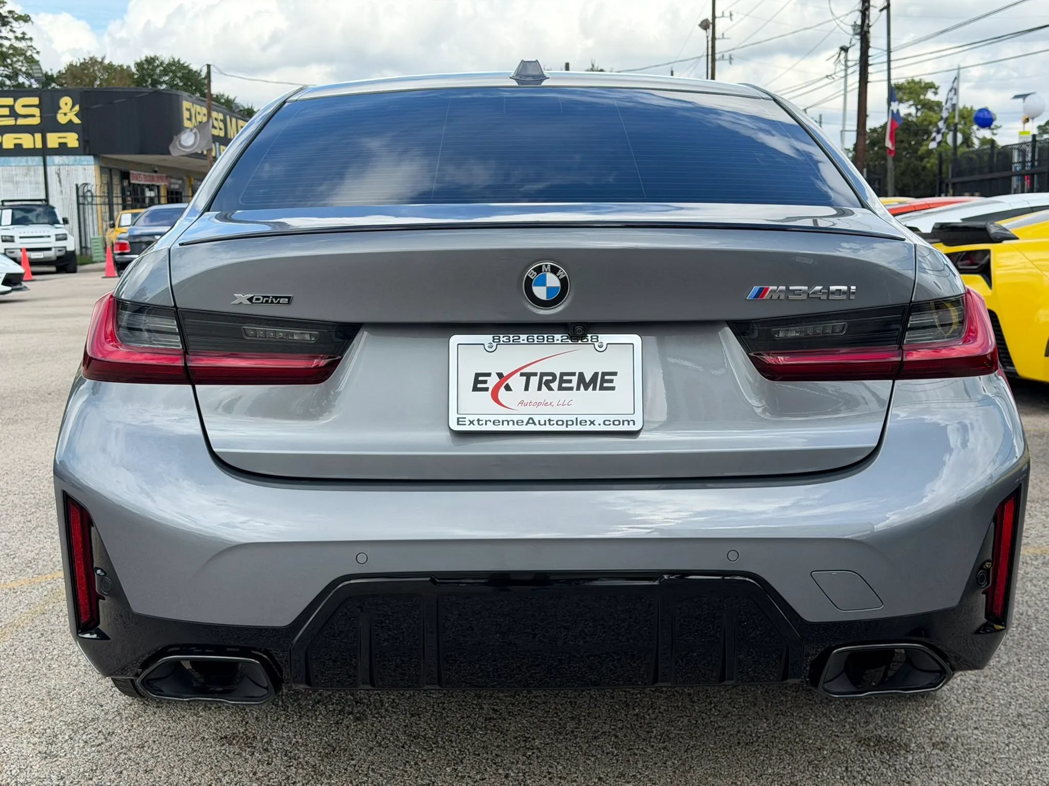 Used 2025 BMW M340i xDrive w/ Parking Assistance Package AWD/4WD image 3