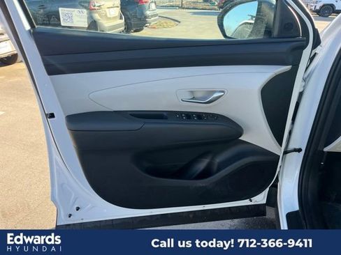 New 2025 Hyundai Tucson SE image 14