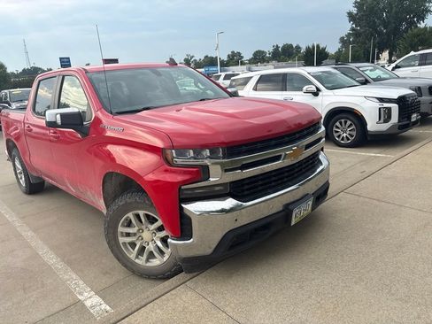 Used 2019 Chevrolet Silverado 1500 LT w/ All-Star Edition AWD/4WD image 2