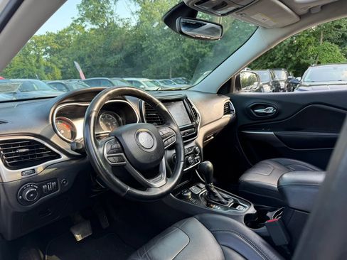 Used 2020 Jeep Cherokee Limited AWD/4WD image 10