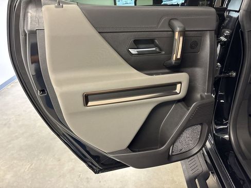 New 2025 GMC Hummer EV 2X image 27