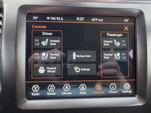 Used 2022 Jeep Cherokee Trailhawk w/ Premium Leather Package image 32