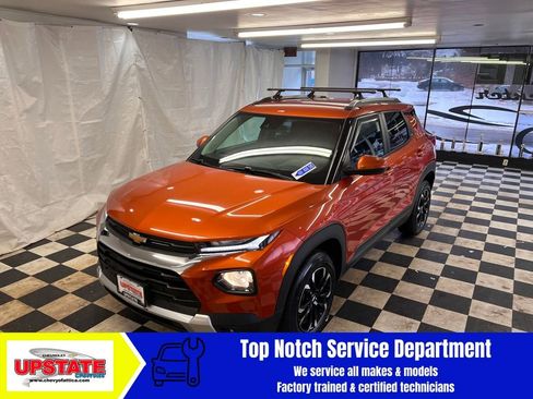 Used 2023 Chevrolet TrailBlazer LT w/ Convenience Package image 5