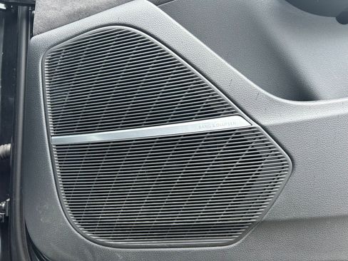 Used 2021 Audi SQ7 Premium Plus w/ Driver Assistance Package image 31