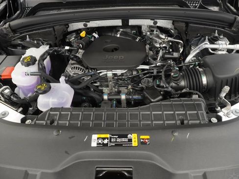 New 2026 Jeep Grand Cherokee Altitude AWD/4WD image 38