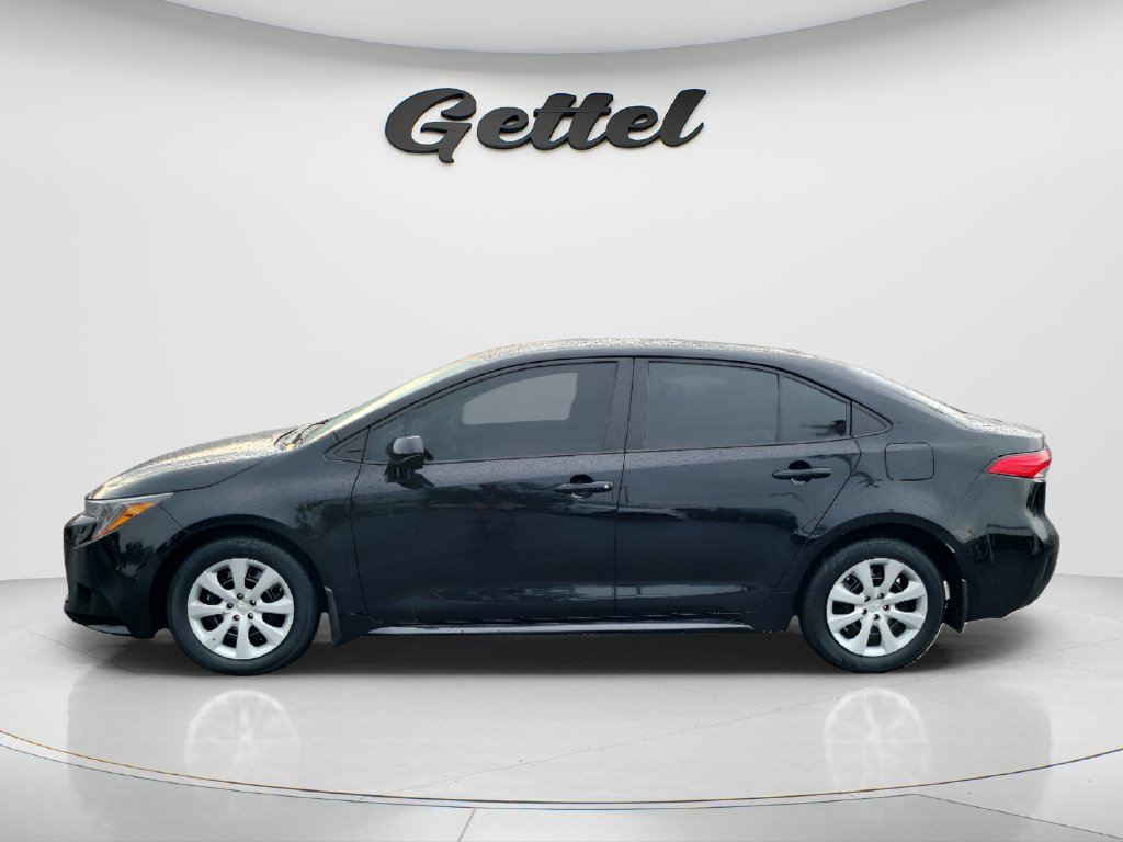 Used 2025 Toyota Corolla LE FWD image 8