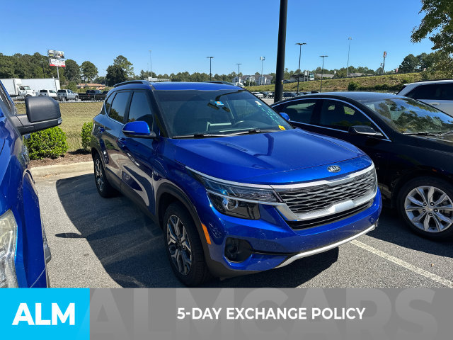 Used 2021 Kia Seltos EX AWD/4WD image 3