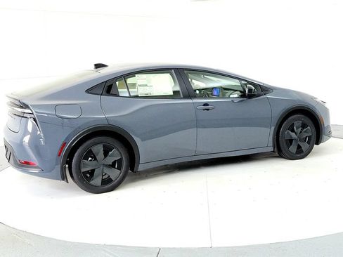 New 2026 Toyota Prius Plug-In Hybrid FWD image 6