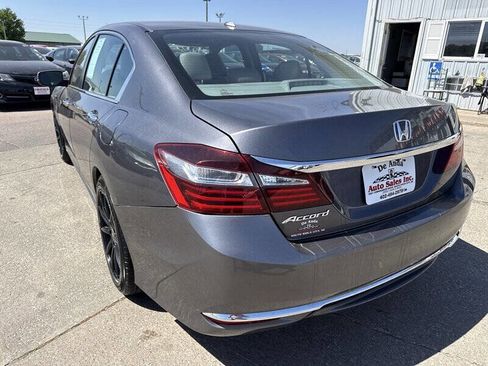 Used 2017 Honda Accord EX-L image 4