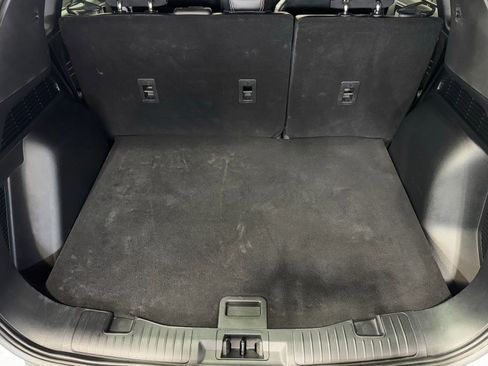 Used 2025 Ford Escape Platinum image 40