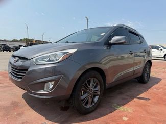 Used 2015 Hyundai Tucson SE AWD/4WD video 1
