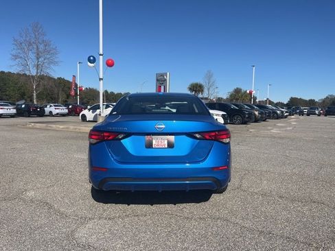 Used 2025 Nissan Sentra SV w/ All-Weather Package image 6