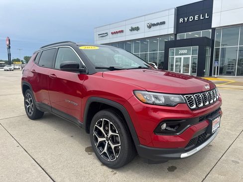 Used 2025 Jeep Compass Limited AWD/4WD image 1
